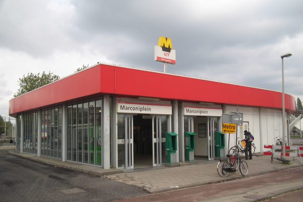 RET Metrostation Marconiplein