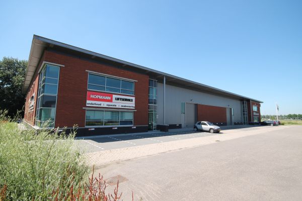 Bedrijfsverzamelgebouw Bakestein