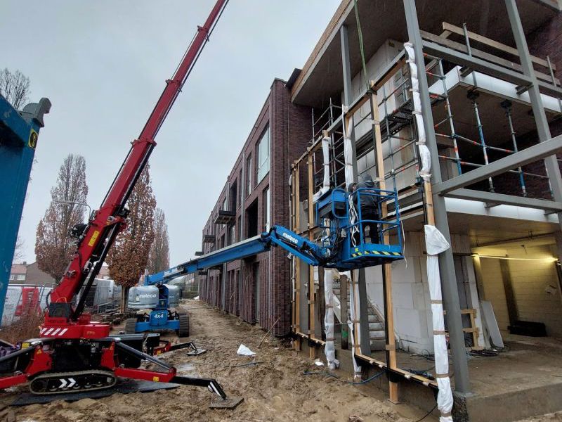 In Oss zijn we gestart aan de Aluminium-Hout entree vliesgevel